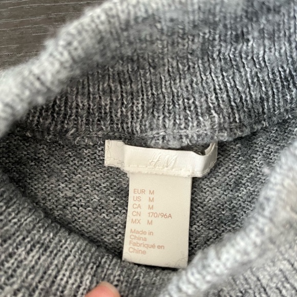 Mock-Neck Long Shirt - Picture 2 of 3